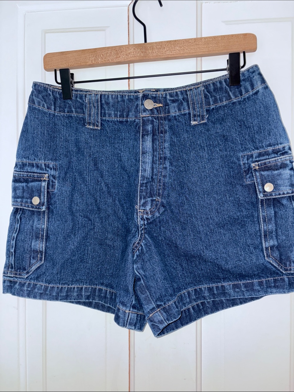 Vintage B.U.M. Equipment Cargo Shorts - Medium Blue wash.